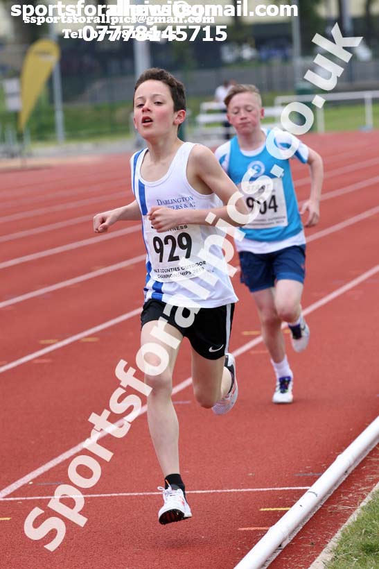 Boys under-13s 1500 metres, 2019 North Eastern Track and Field Champs., Middlesbrough. Photo:  David T. Hewitson/Sports for All Pics